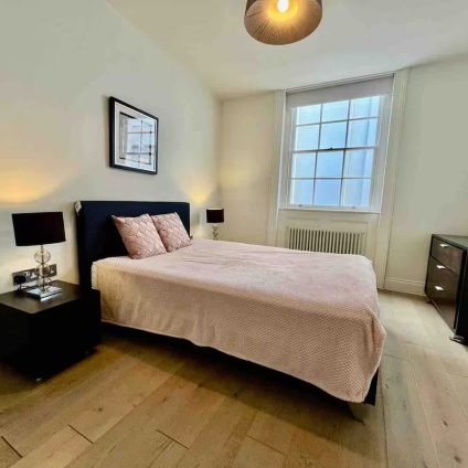 Lovely 1 bed Covent Garden Apartment