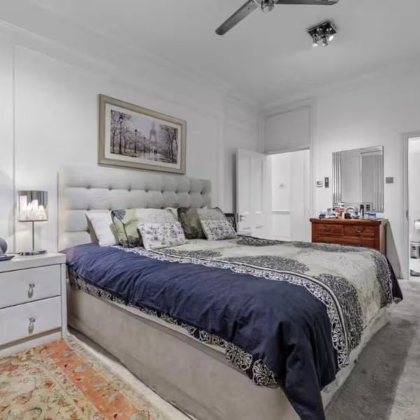 Stunning 3 Bedroom Maida Vale - Image 3