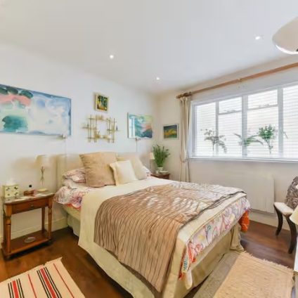 Super 1 Bed Flat Chelsea Green