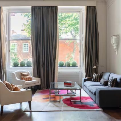 Super Knightsbridge 2 bed Apartment
