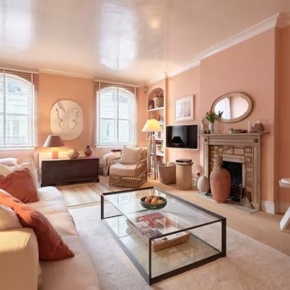 A PERFECT TREASURE OF A HOME IN KNIGHTSBRIDGE