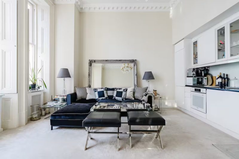 High-Ceiling 1-Bed Flat | Hyde Park