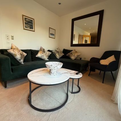 Stunning 2 bed 2 bath Harrods