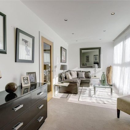 Flat 12, 1 Hans Crescent, London SW1X 0LG