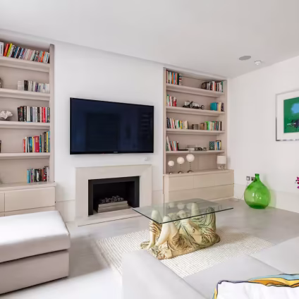 Grand Mayfair House | AC - Garage - Cinema - Sauna