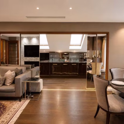 Luxury 3-Bed Knightsbridge Apartment